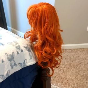 Women's red wig